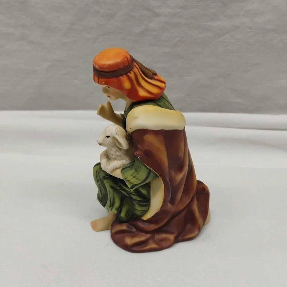 O'Well Christmas Nativity Figurine Shepherd With Sheep Lamb Ceramic Porcelain‎